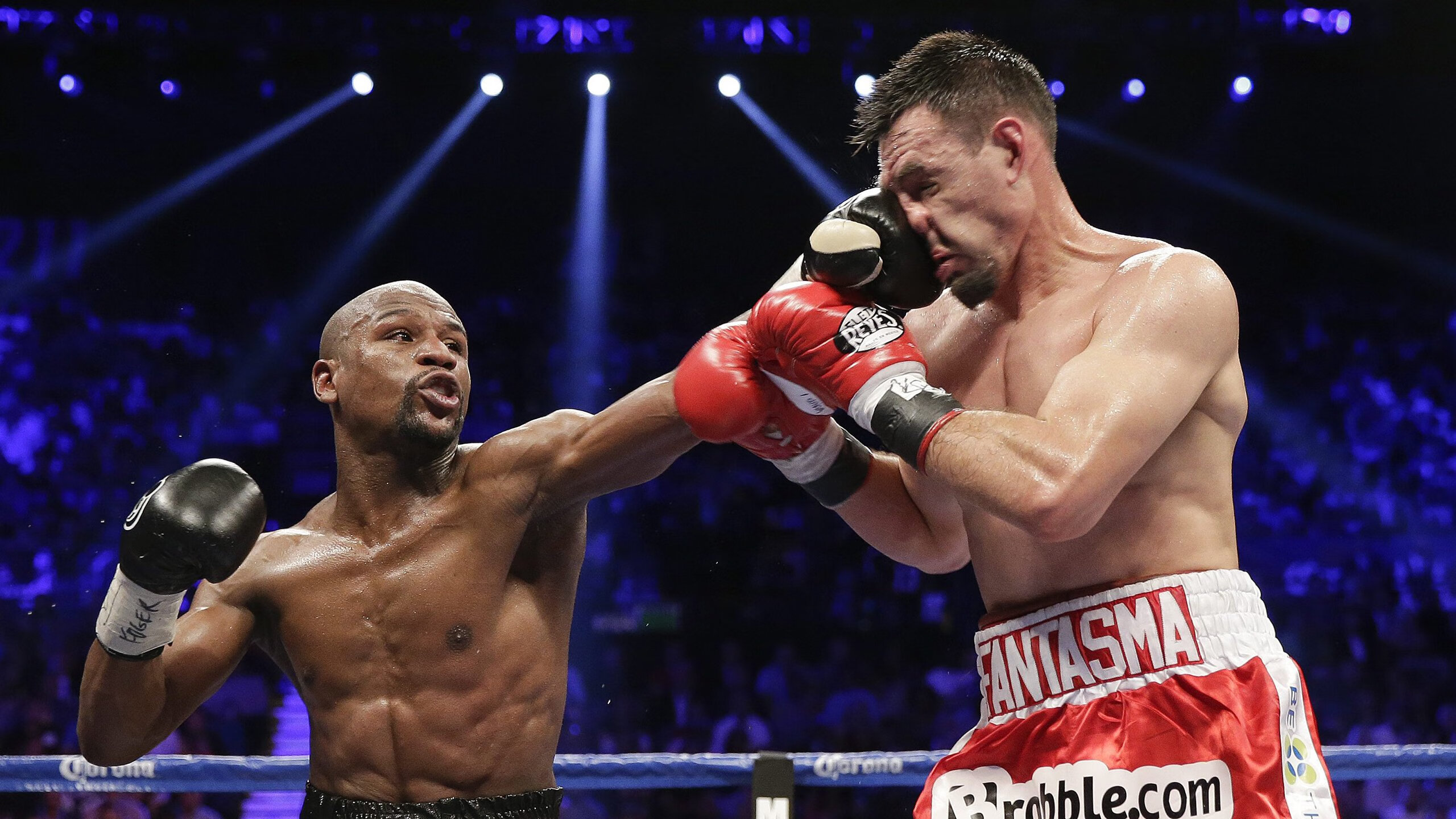 塔特的球场智慧与精准的进攻策划，使袋鼠队战无不胜